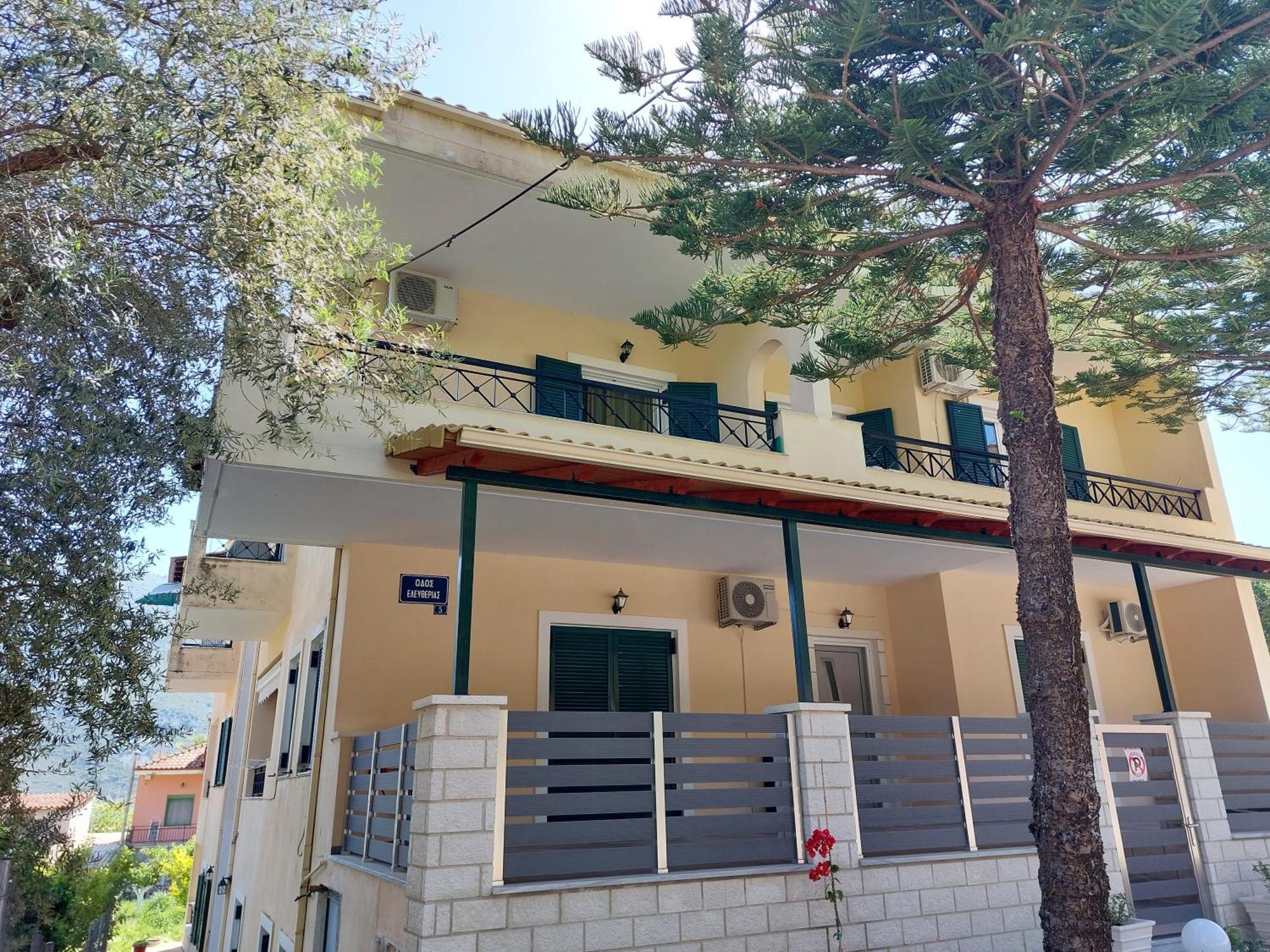 Apartment Marilena House Plataria